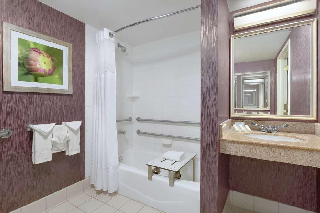 Hilton Garden Inn Springfield Exteriér fotografie